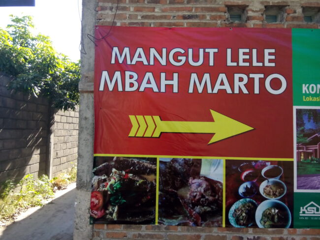 papan mangut lele mbah marto